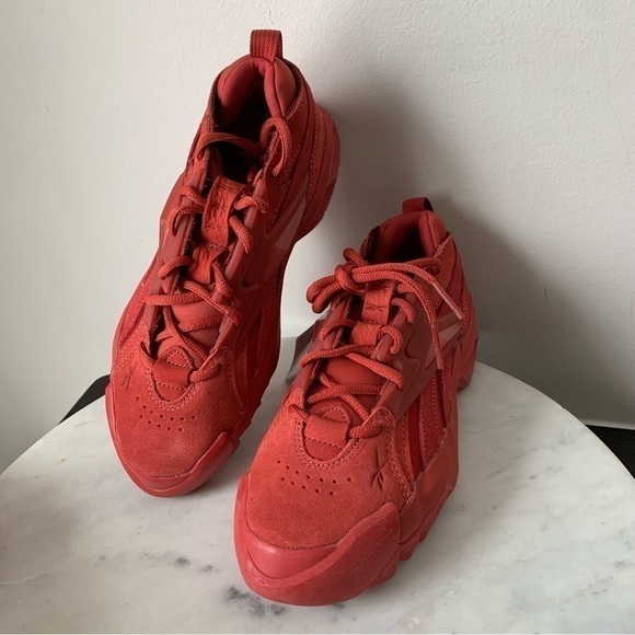 NWT Reebok Cardi B Club C V2Casual Sneakers Red Athletic Sneakers